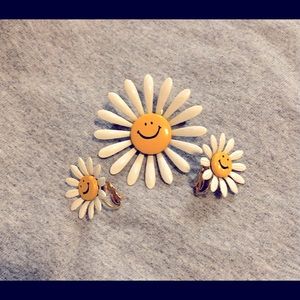 Vintage Smiley Face Broach/Earrings